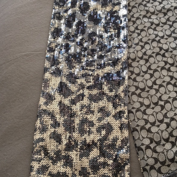 COACH scarf - Picture 4 of 4